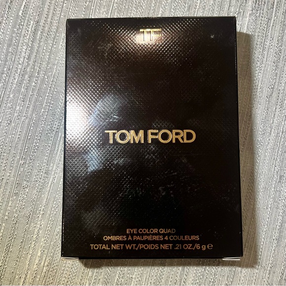New In Box Tom Ford Eyeshadow Color Quad Palette - 04 Suspicion - Picture 6 of 7